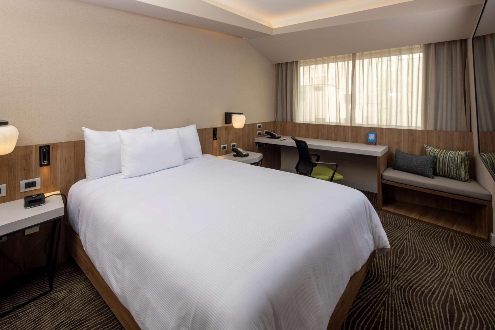 Hilton Garden Miraflores Hotel